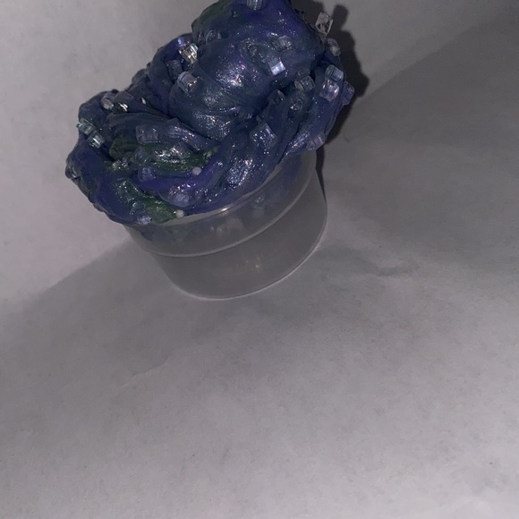 Charlie Damelio slime - Picture 3 of 5